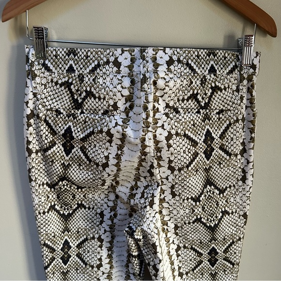 J Crew ~new ~Kickout Crop High Rise Pants in Green Snakeskin size 28 - Picture 9 of 16